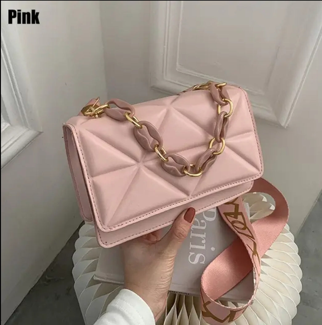 Bag with thick strap