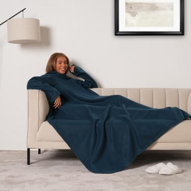 Wearable fleece blanket