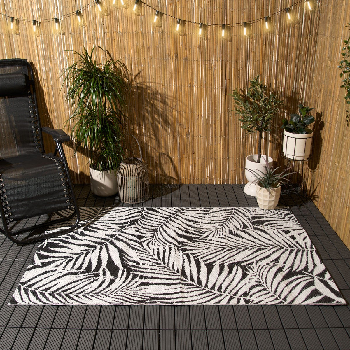 Outdoor rug