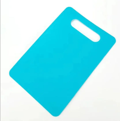 Plastic chopping board