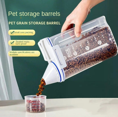 Pet food container