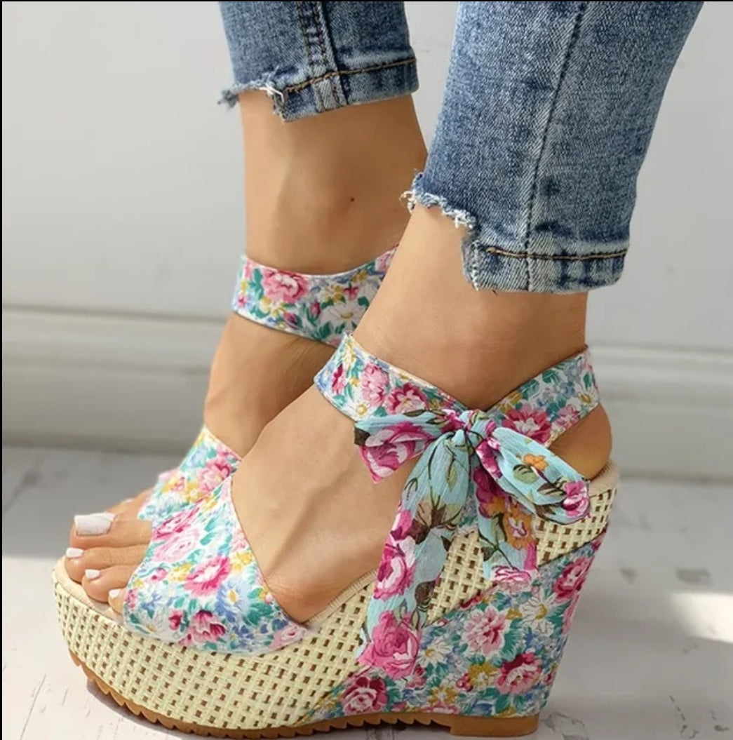 Floral wedges