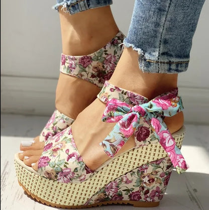 Floral wedges