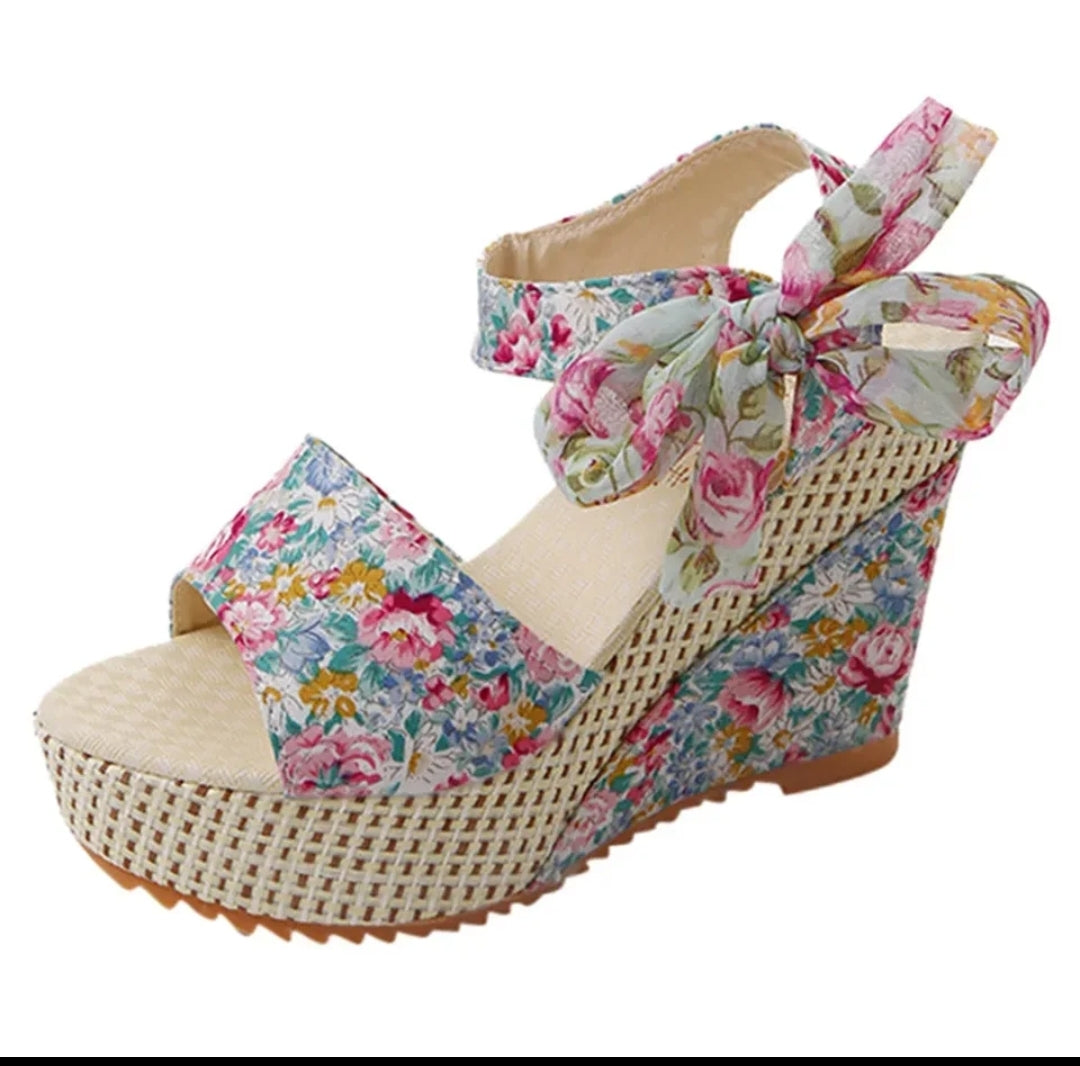 Floral wedges