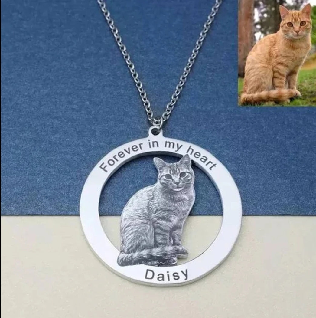 Personalised pet pendant