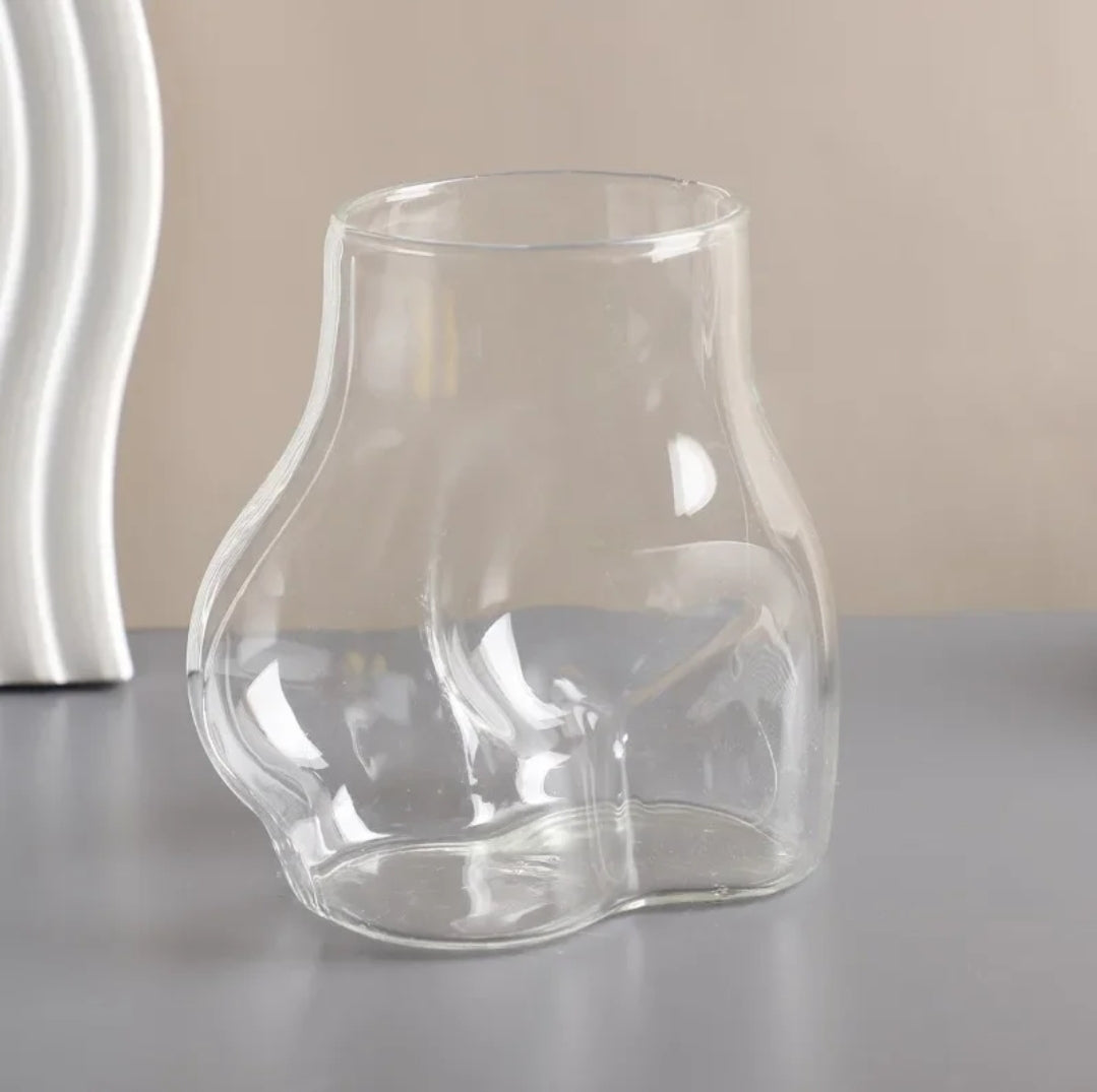 Cute butt shaped glass