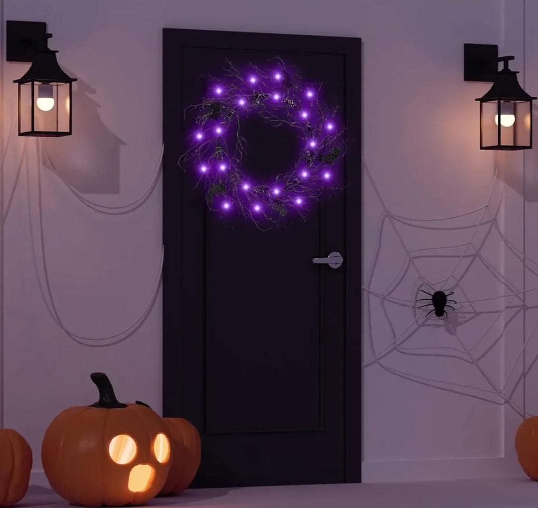 LED bat wreath with hook