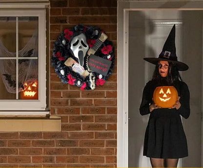 Halloween scream wreath