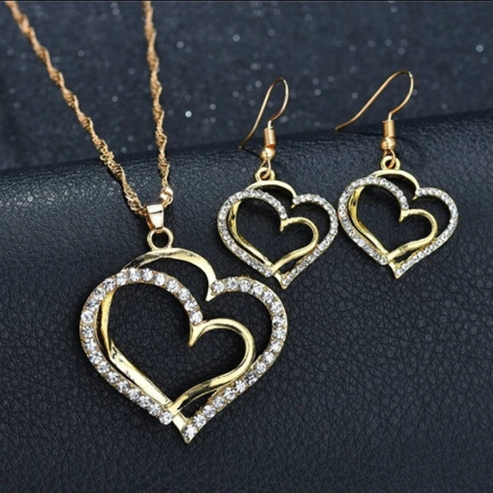 Heart shaped jewellery set