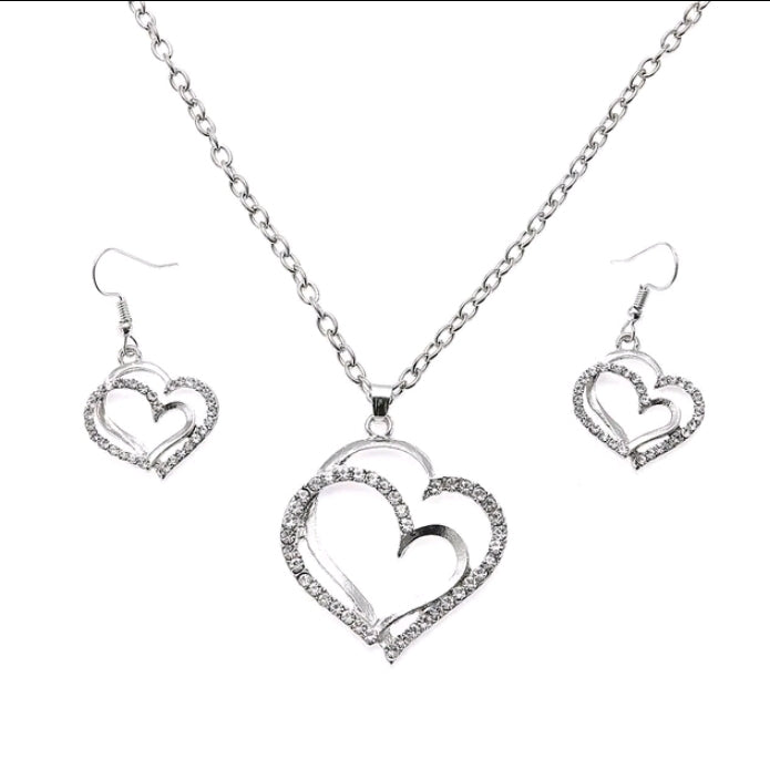 Heart shaped jewellery set