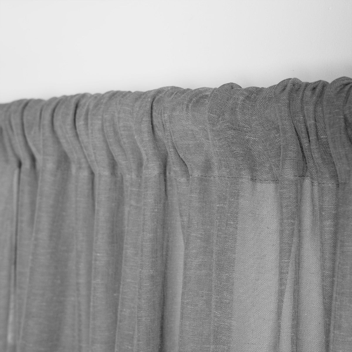 Linen look curtains